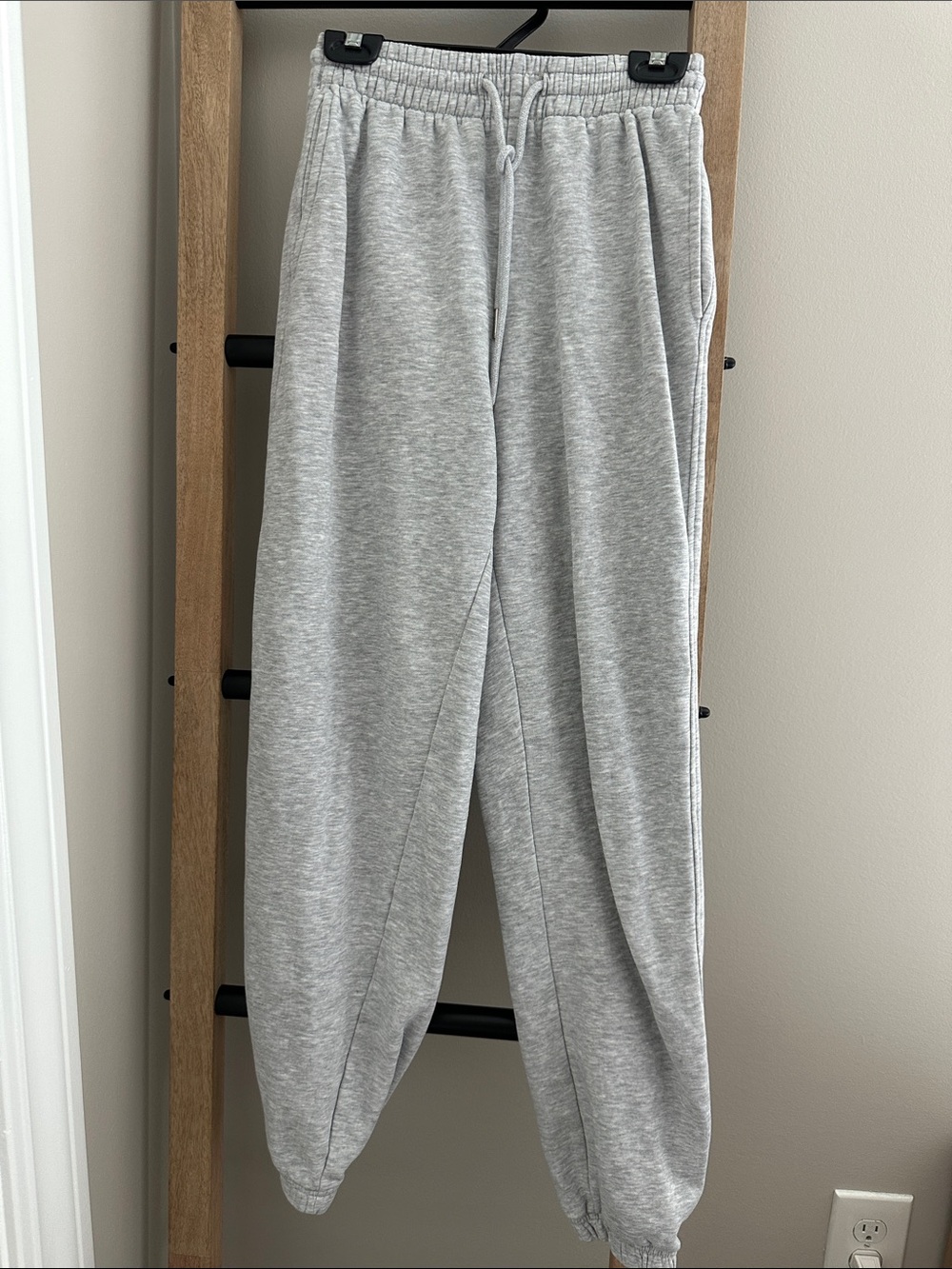 H&M Light Gray Sweatpant Fleece Joggers